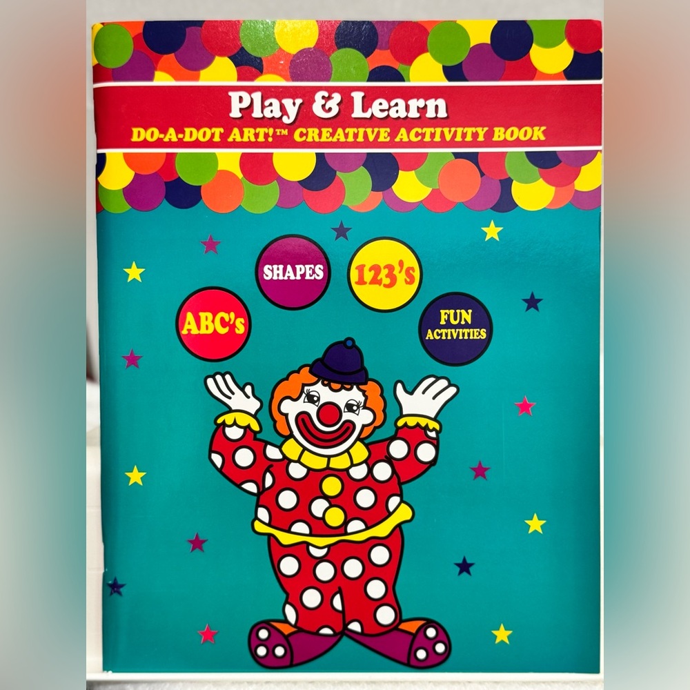 Play & Learn Do-A-Dot Art! Creative Activity Book (1995)
